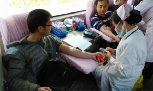 勇?lián)鐣?huì)責(zé)任，彰顯企業(yè)愛心—康通電子積極響應(yīng)無償獻(xiàn)血活動(dòng)