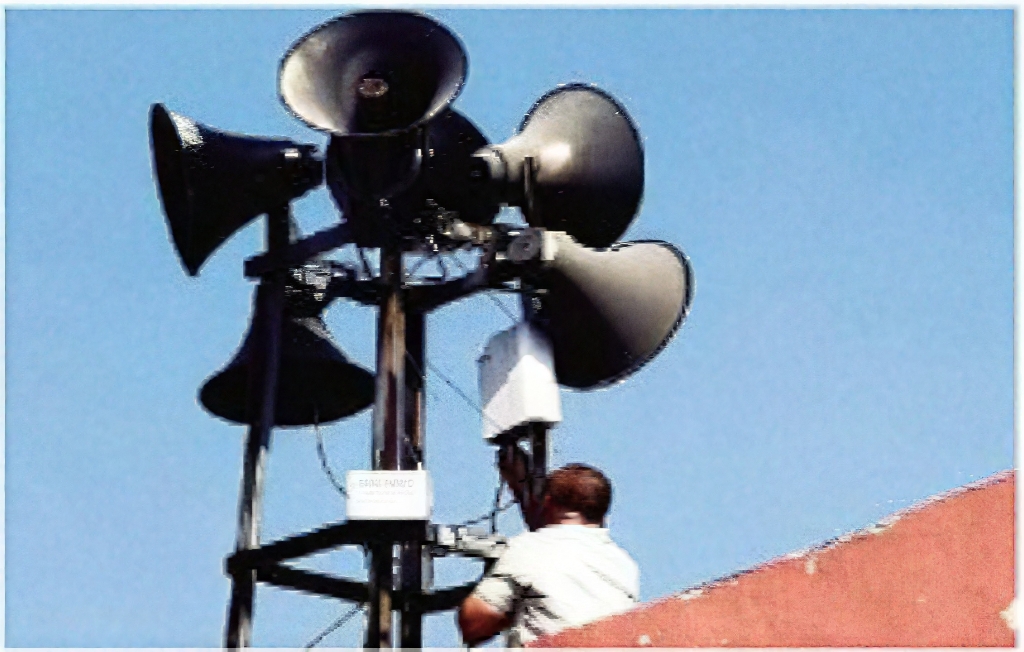 戰高溫搶修排故障 保暢通筑牢生命線